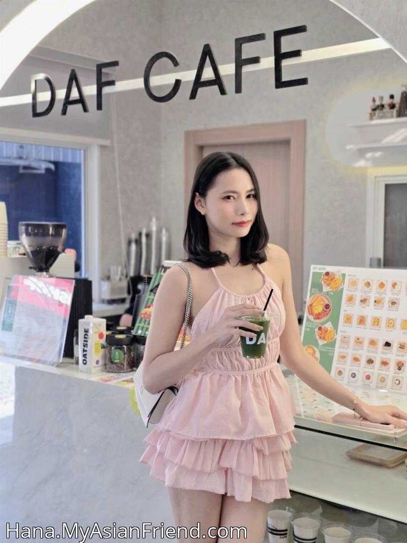 Hana's personal blog photo 1 added Sunday the 3rd of August 2025