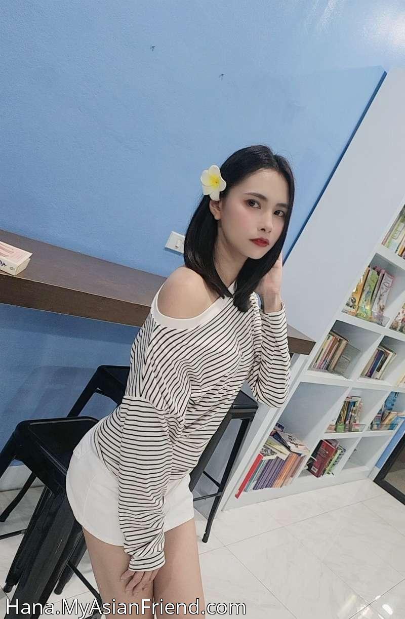 Hana's personal blog photo 1 added Saturday the 9th of August 2025